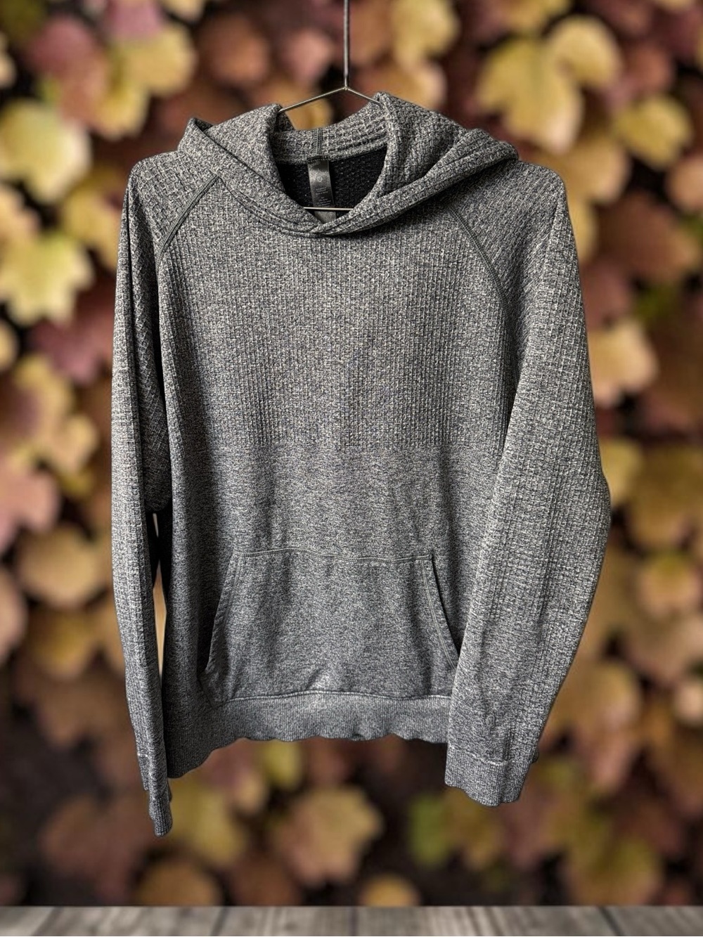 lululemon Ease athletica Men's Heathered Dark Gray Waffle Hoodie - AWESOME!